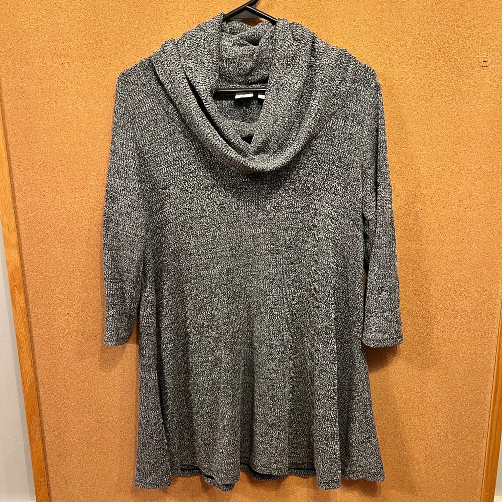 NY&C Brand, Business Casual Black and White Woven Tunic Top